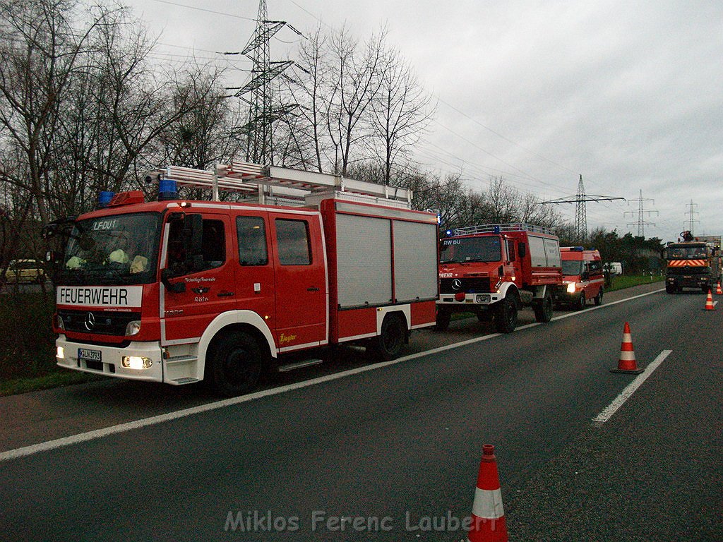 LKW stuerzt um A 3 Rich Frankfurt AK Heumar P0401.JPG